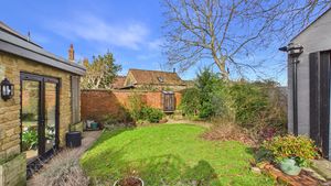 Photo 28- click for photo gallery